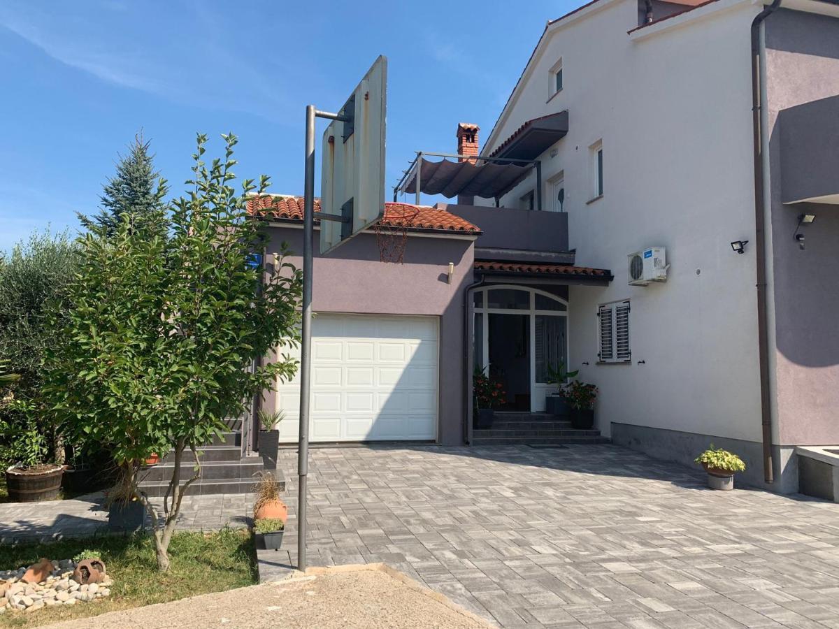 Luna Apartment Pula Exterior photo